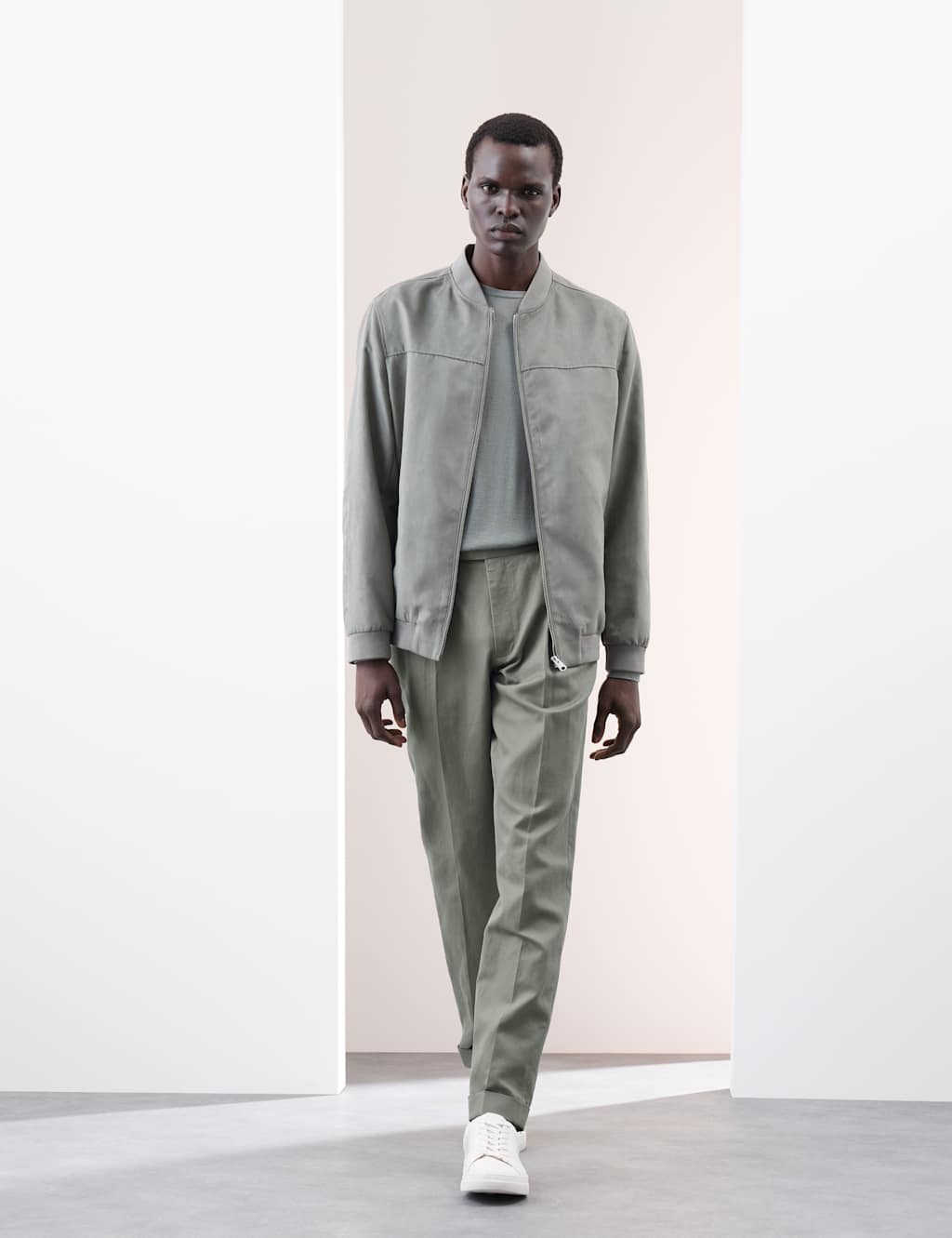 Linen Blend Single Pleat Smart Trousers