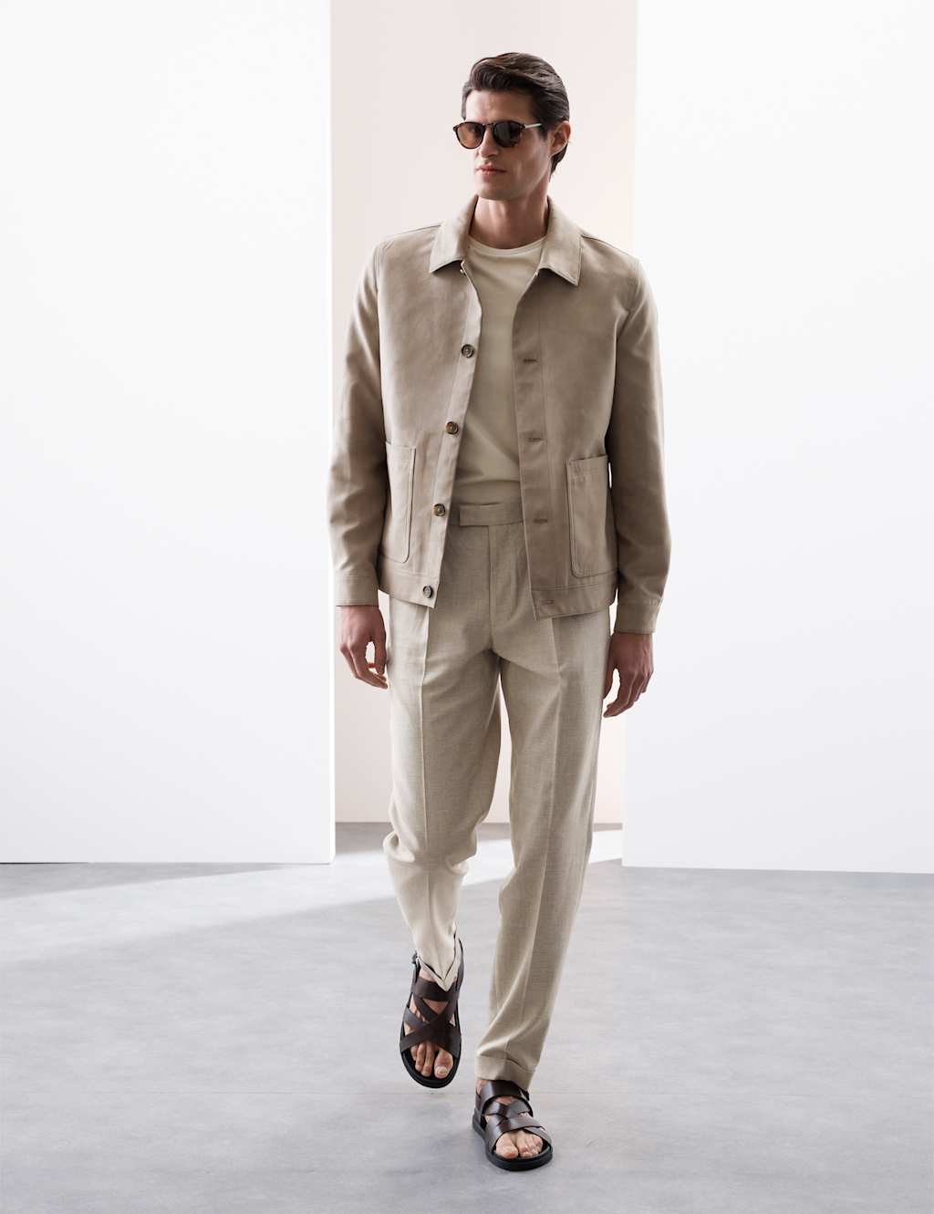 Tapered Fit Single Pleat Trousers with Linen