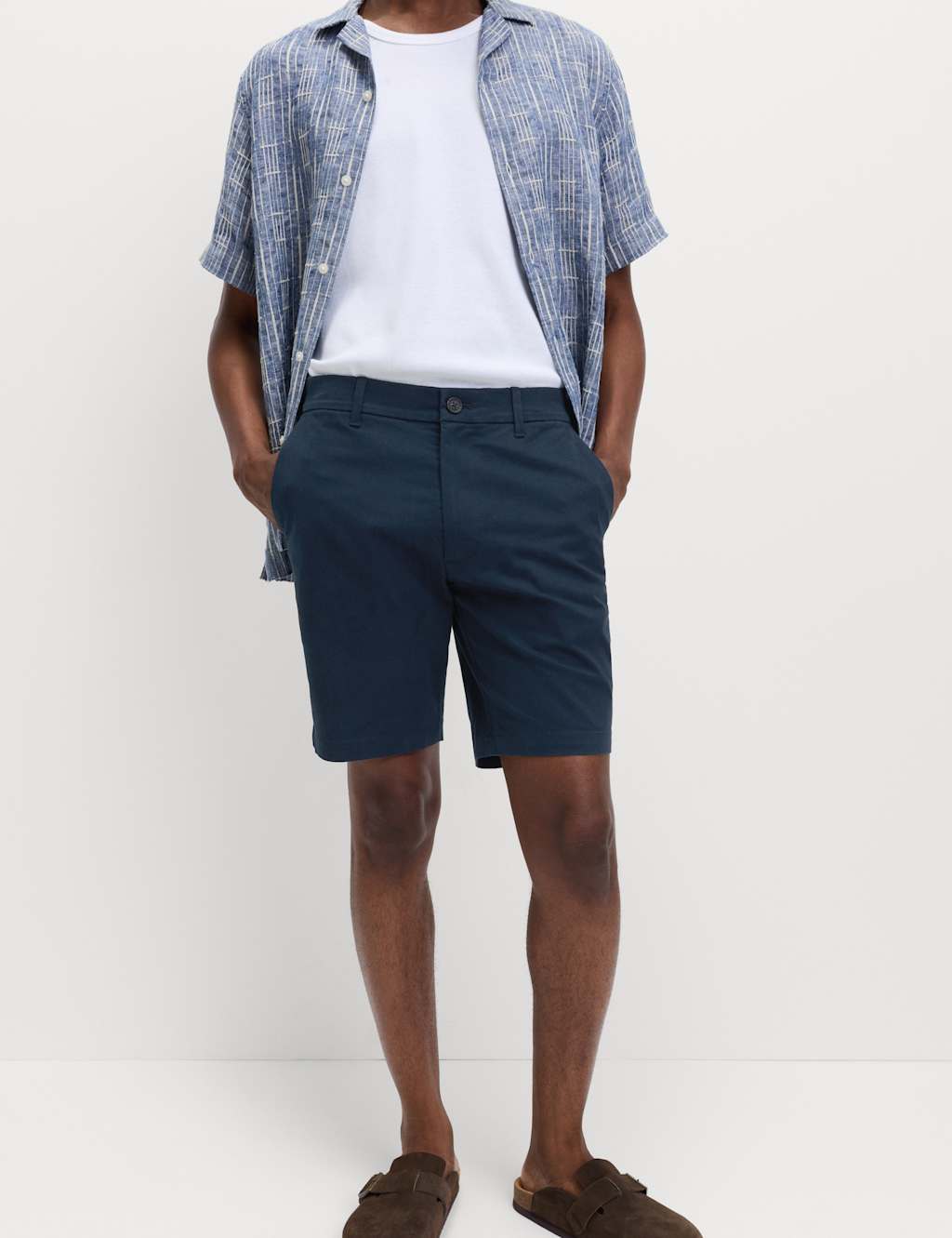M&S Men's Slim Fit Stretch Chino Shorts - 32 - Navy