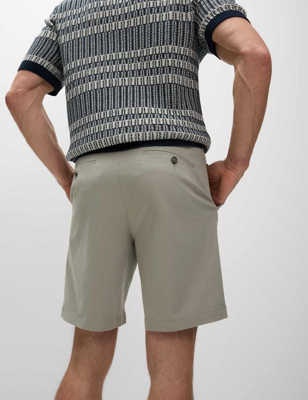 Single Pleat Stretch Chino Shorts