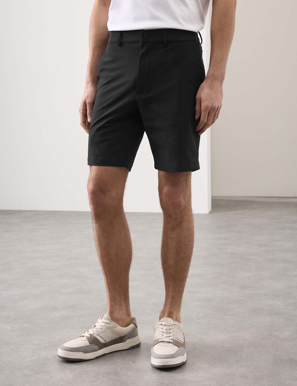 Autograph Men's Performance Technical Stretch Shorts - 34 - Black