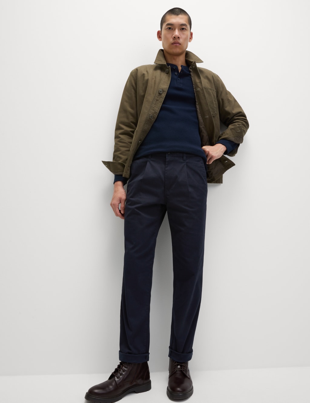 Regular Fit Heritage Twill Pleated Chinos