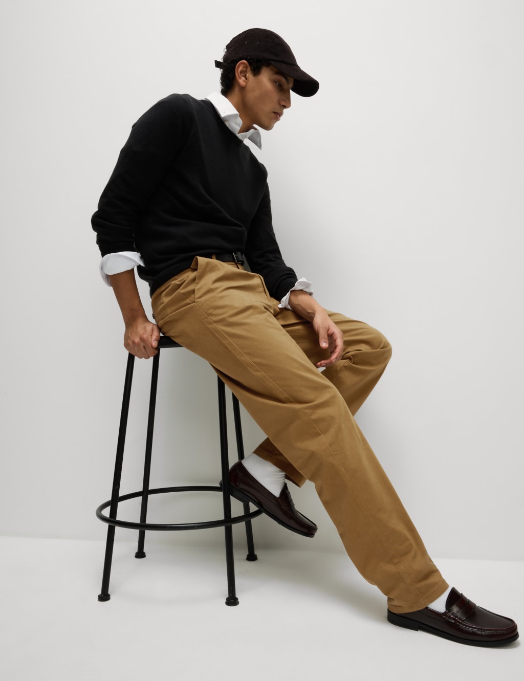 Loose Fit Stretch Chinos