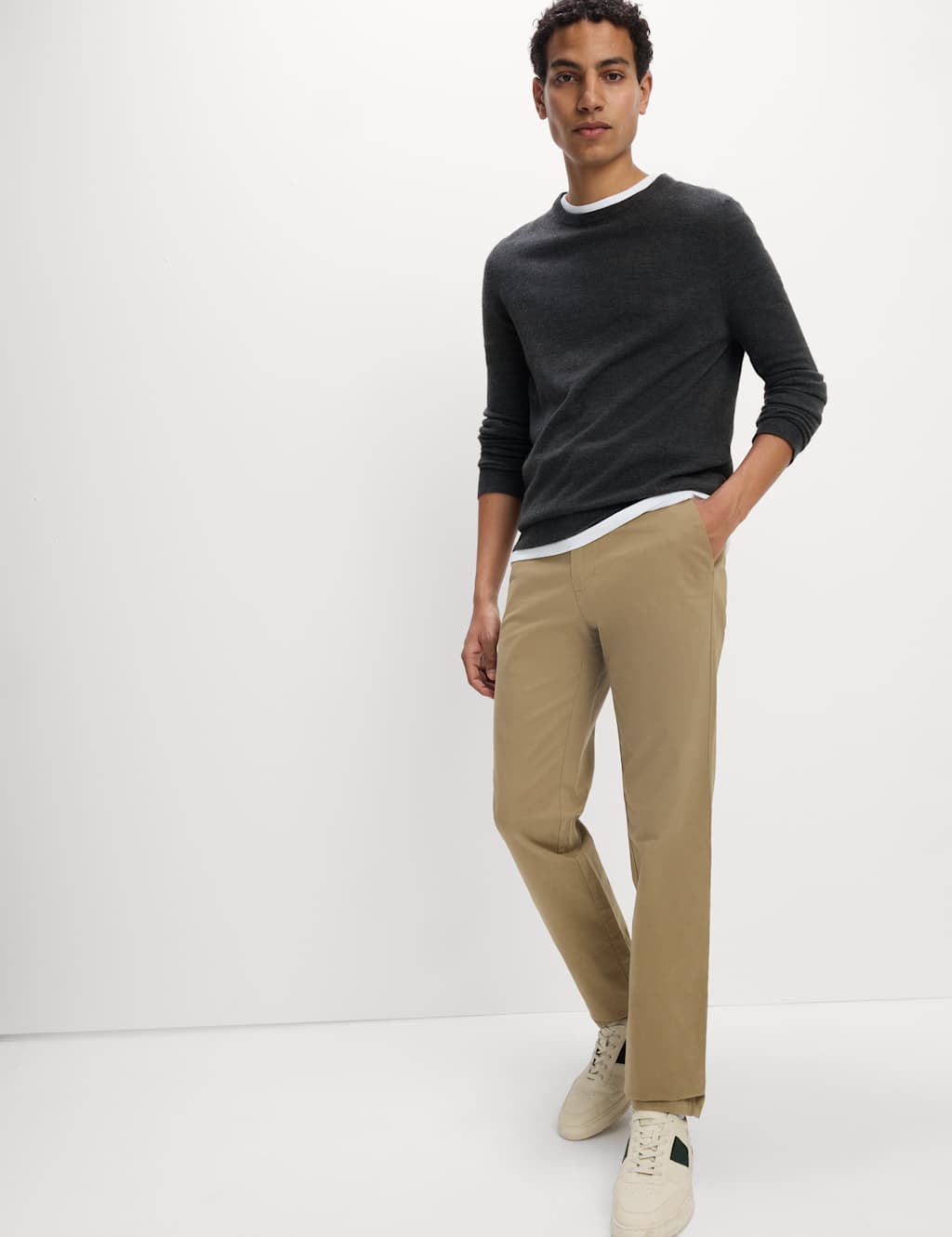 Regular Fit Stretch Chinos
