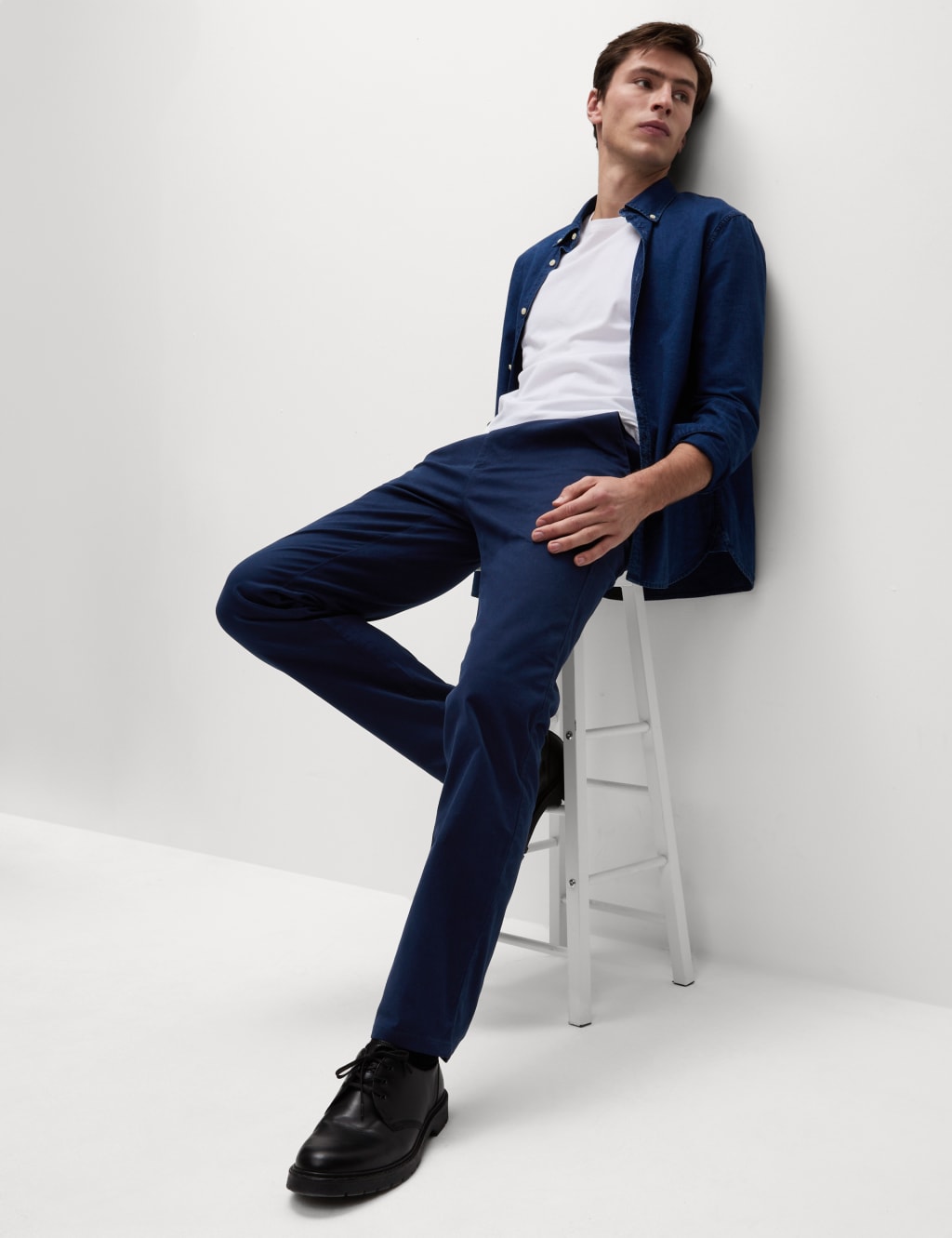 Regular Fit Stretch Chinos