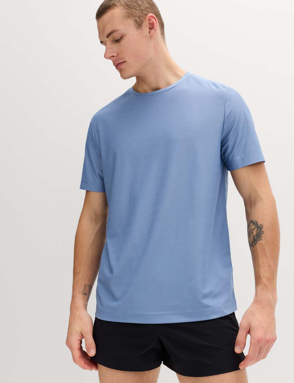 Goodmove Men's Activewear Jacquard Mesh Stripe T-Shirt - XL - Medium Blue