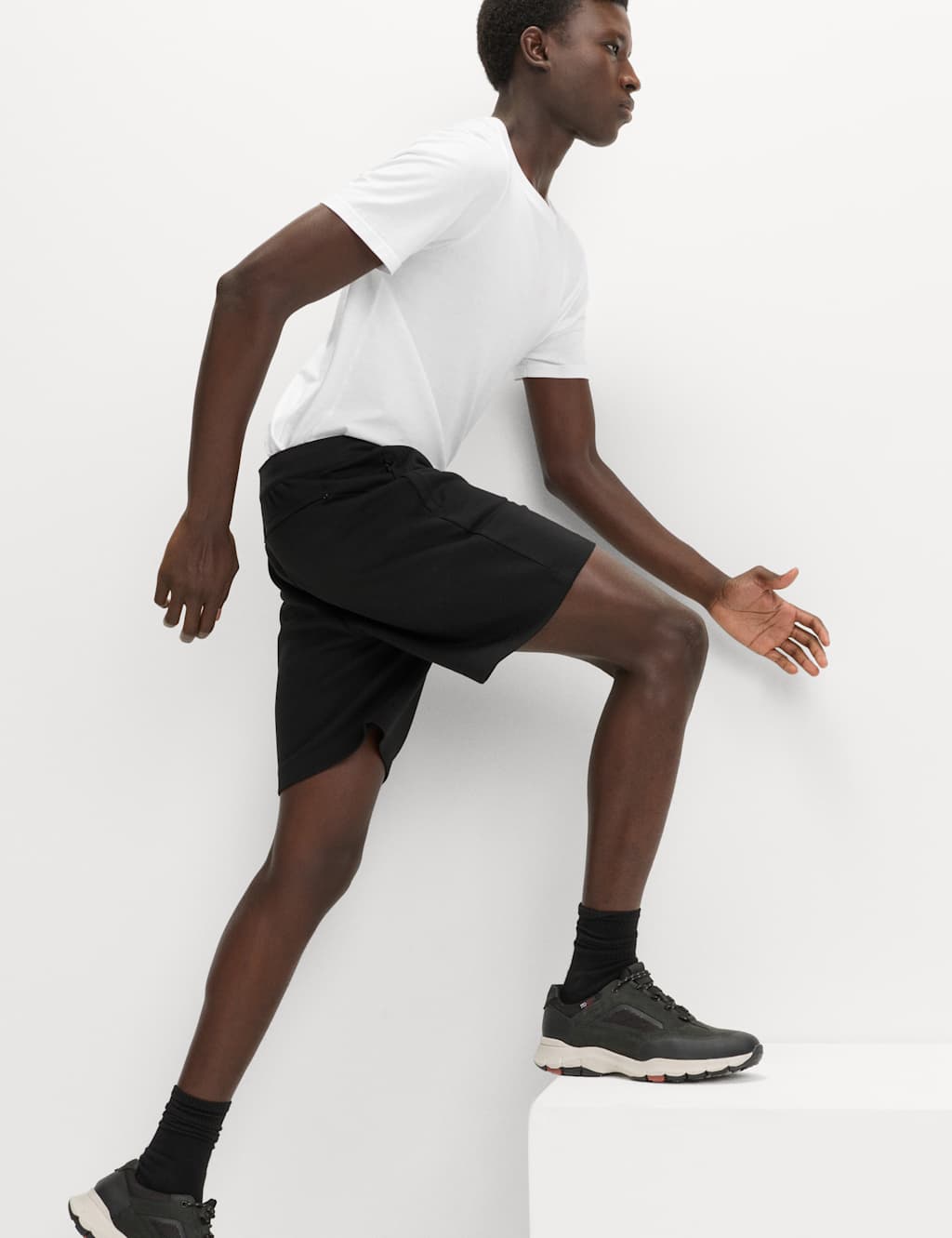 Goodmove Performance Jersey 9 inch Shorts Medium Beige