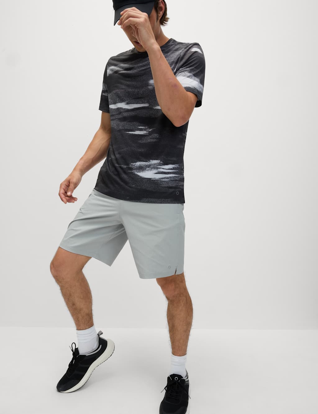 Goodmove Regular Fit Stretch 9 inch Sports Shorts Grey