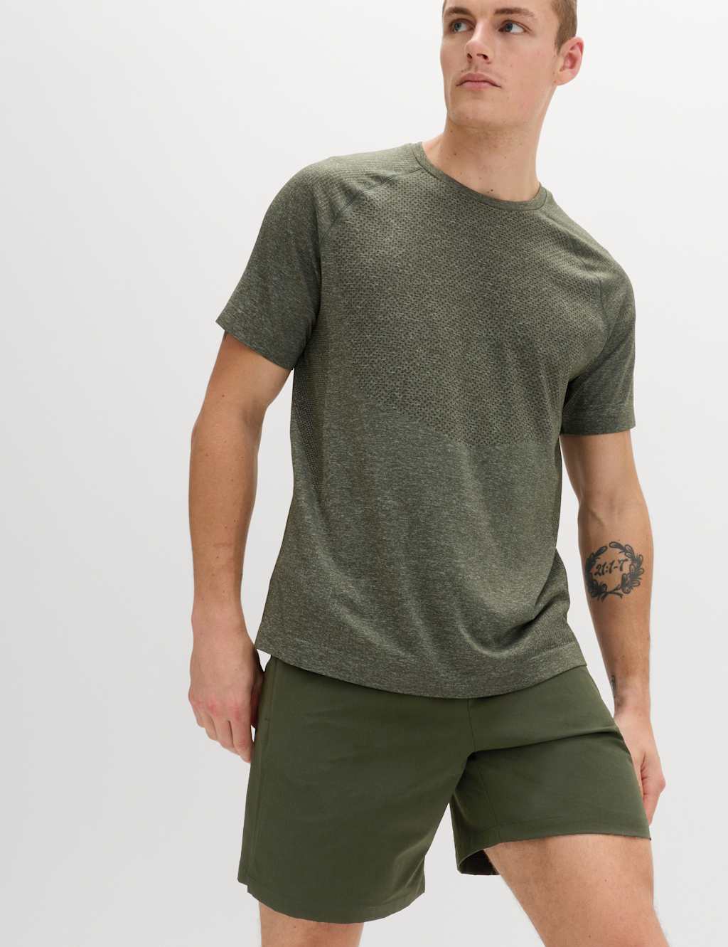 Goodmove Men's Regular Fit 7 Inch Stretch Sports Shorts - M - Dark Khaki