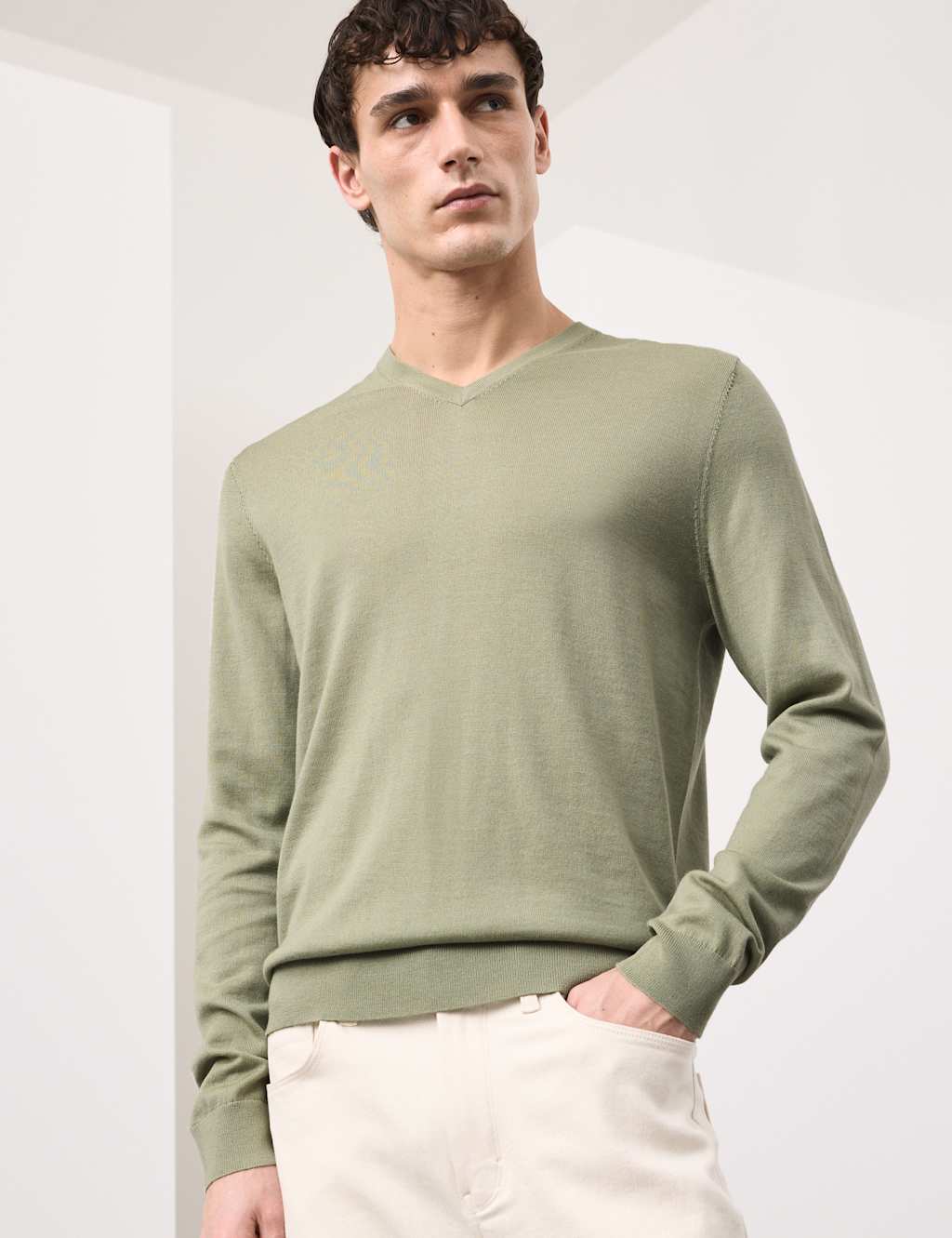Autograph Men's Pure Extra Fine Merino Wool V-Neck Jumper - S - Light Olive