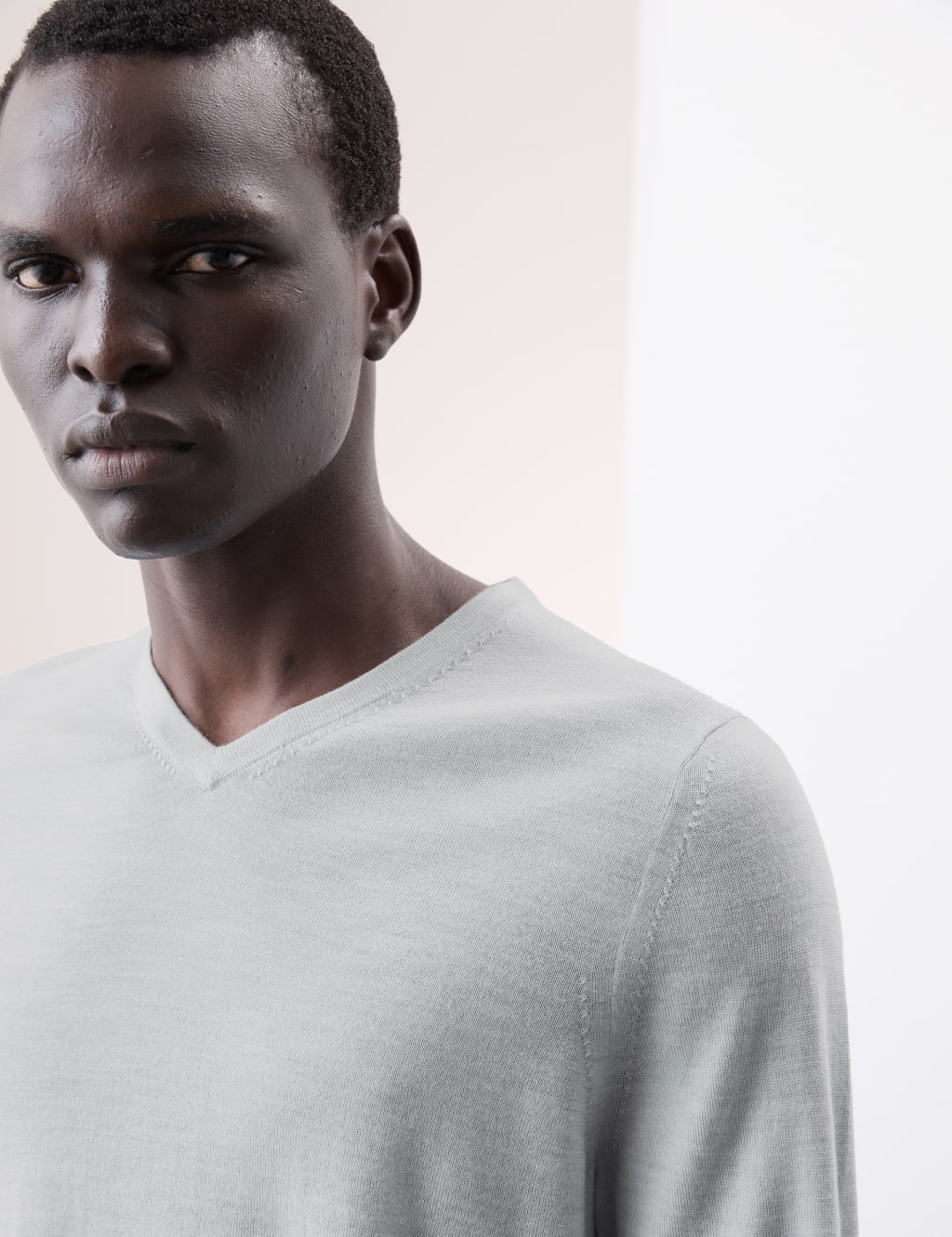 Pure Extra Fine Merino Wool V-Neck Jumper