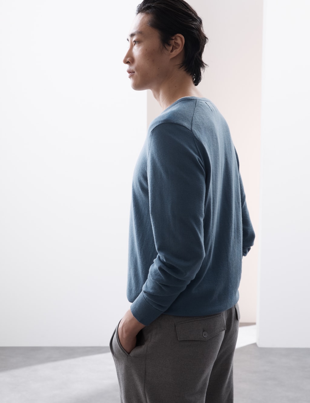 Pure Extra Fine Merino Wool V-Neck Jumper