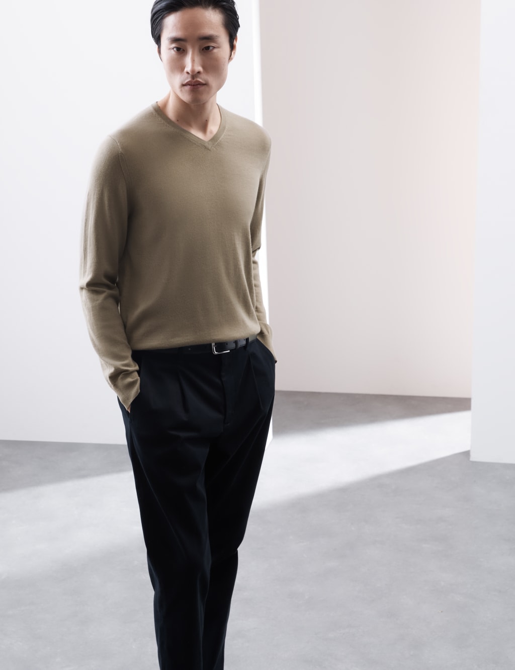 Pure Extra Fine Merino Wool V-Neck Jumper