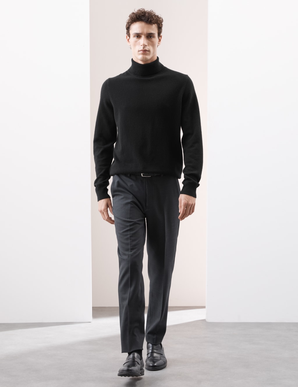 Pure Cashmere Roll Neck Jumper
