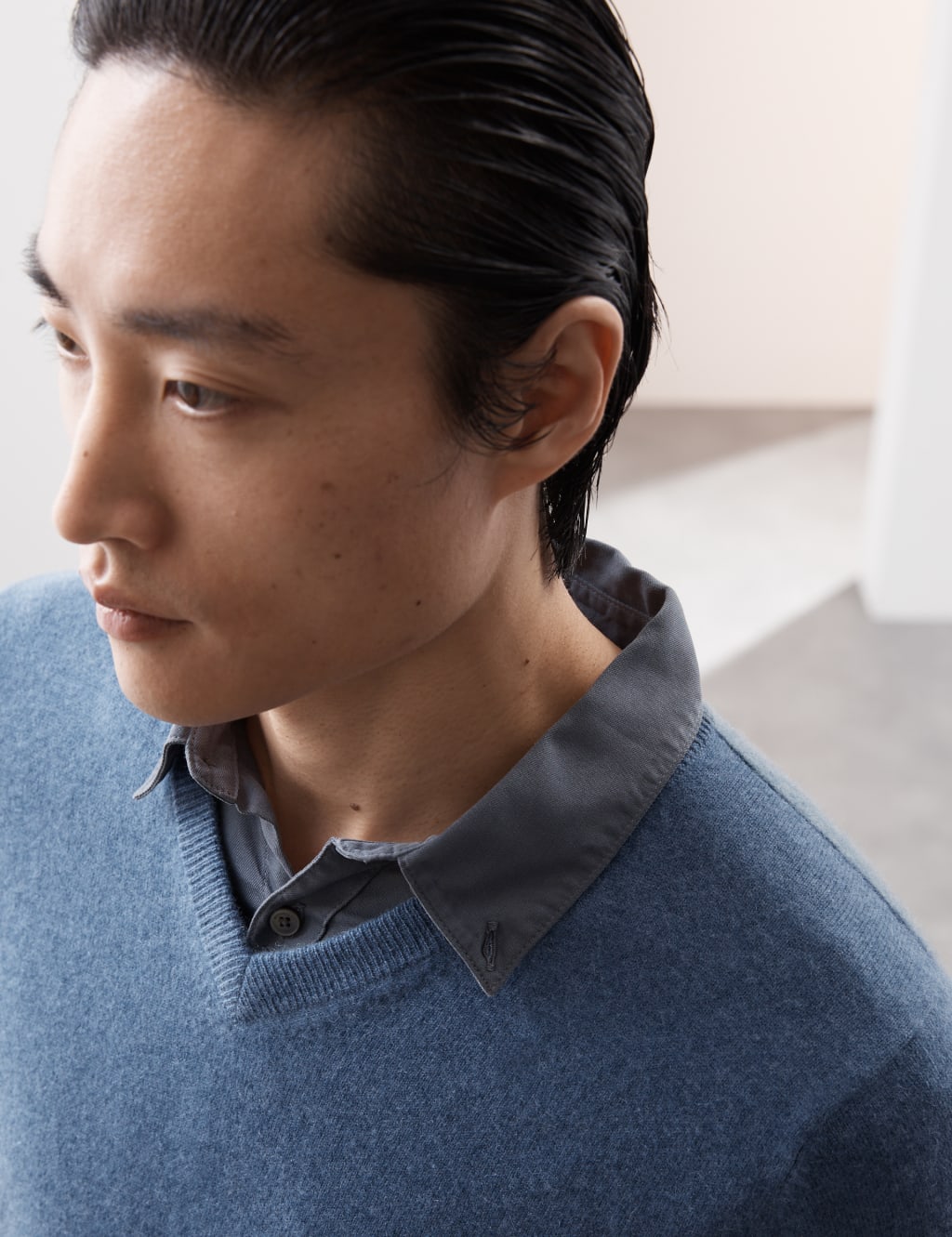 Pure Cashmere V-Neck Jumper