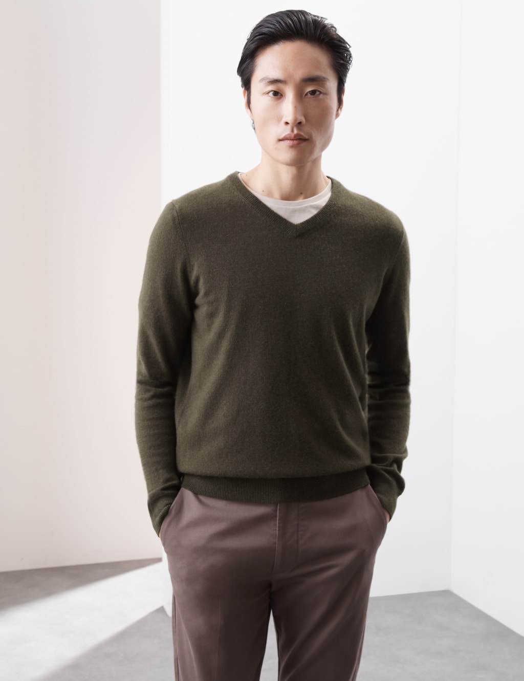 Pure Cashmere V-Neck Jumper