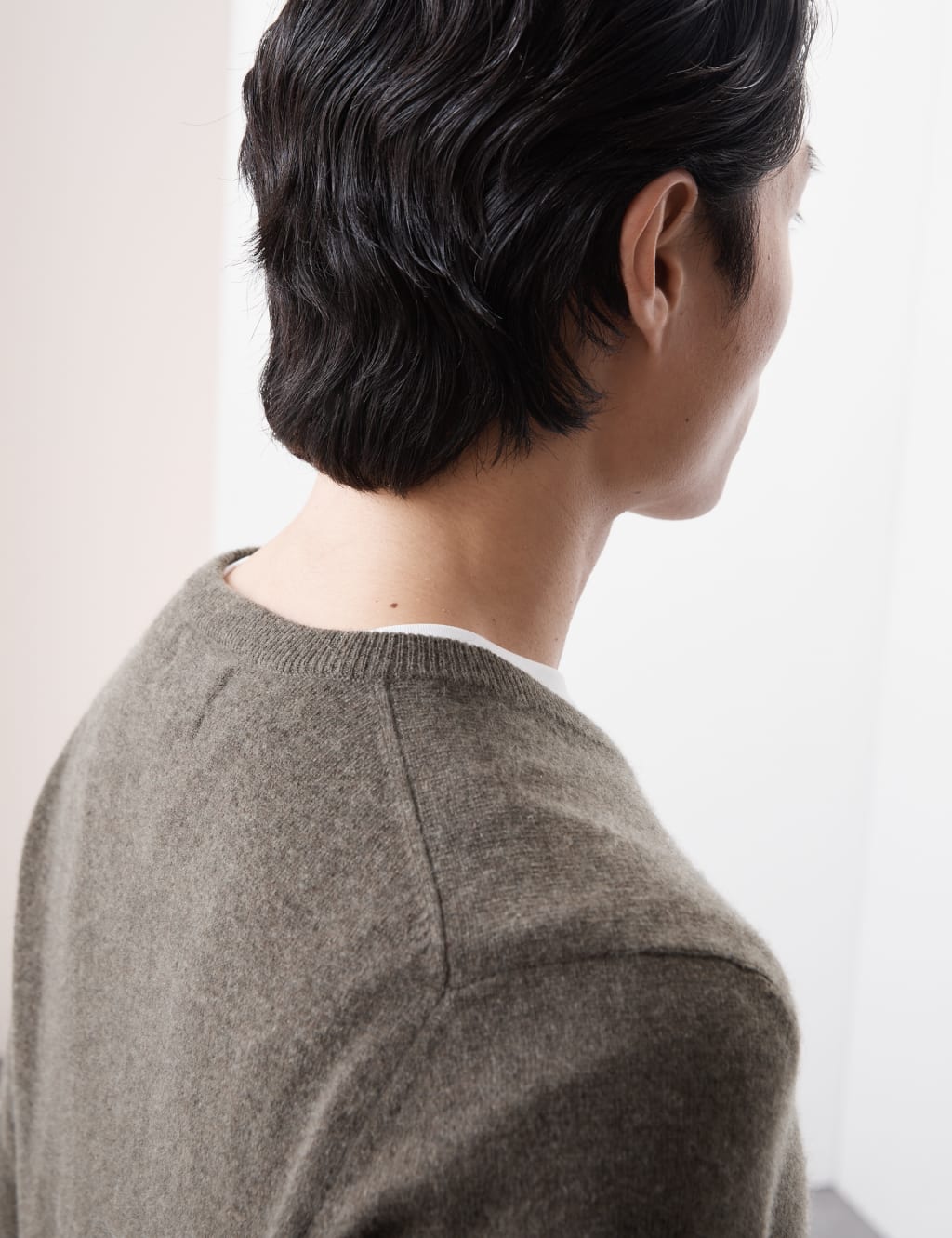 Pure Cashmere V-Neck Jumper