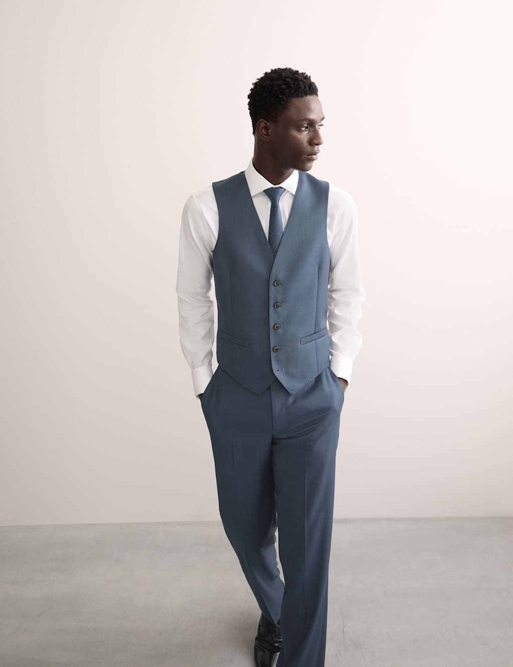 Jaeger Men's Italian Pure Wool Sharkskin Waistcoat - 36 - Dark Airforce - By M&S