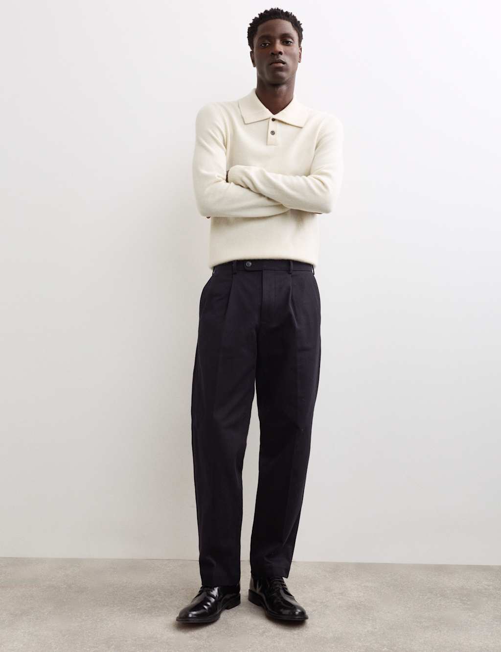 Jaeger Men's Pure Cotton Tapered Fit Pleated Twill Trousers - 34 - Black - By M&S