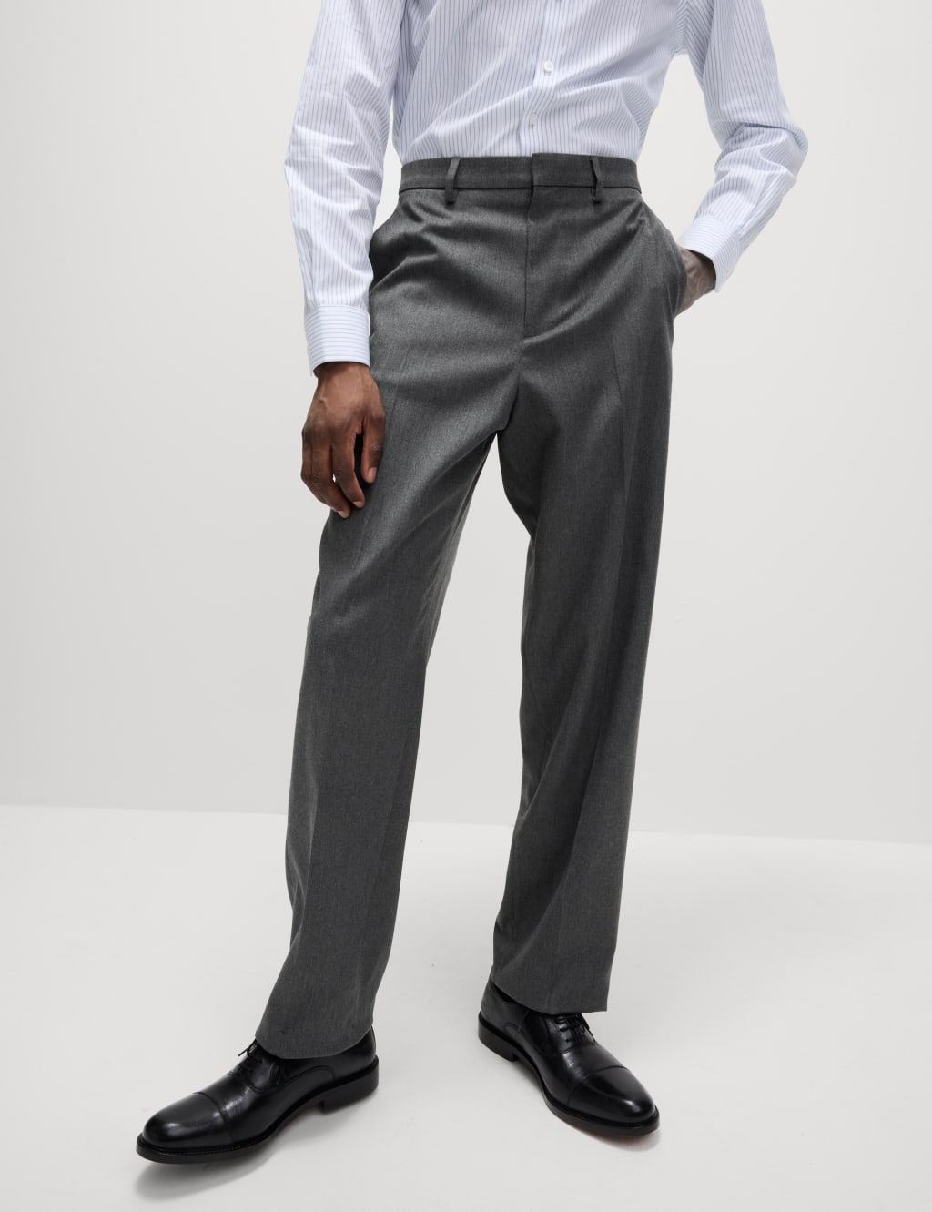Loose Fit Stretch Trousers