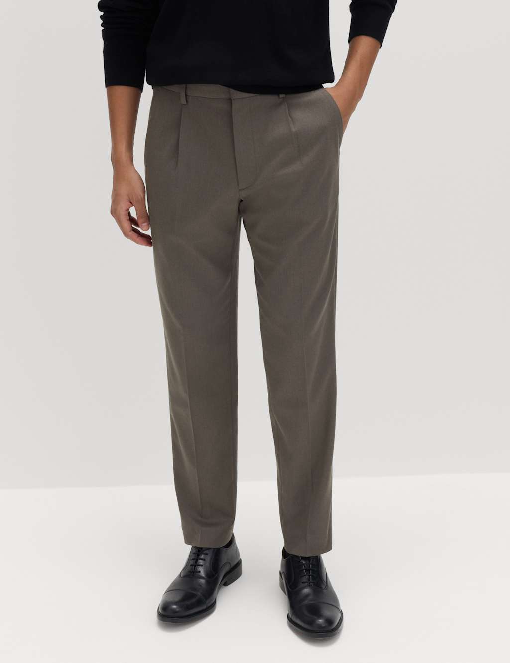 M&S Men's Tailored Fit Stretch Smart Trousers - 32 - Mole