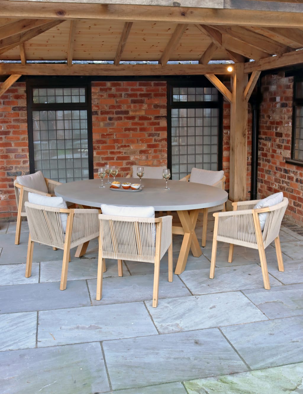 Luna Ellipse Concrete Table & 6 Roma Chairs