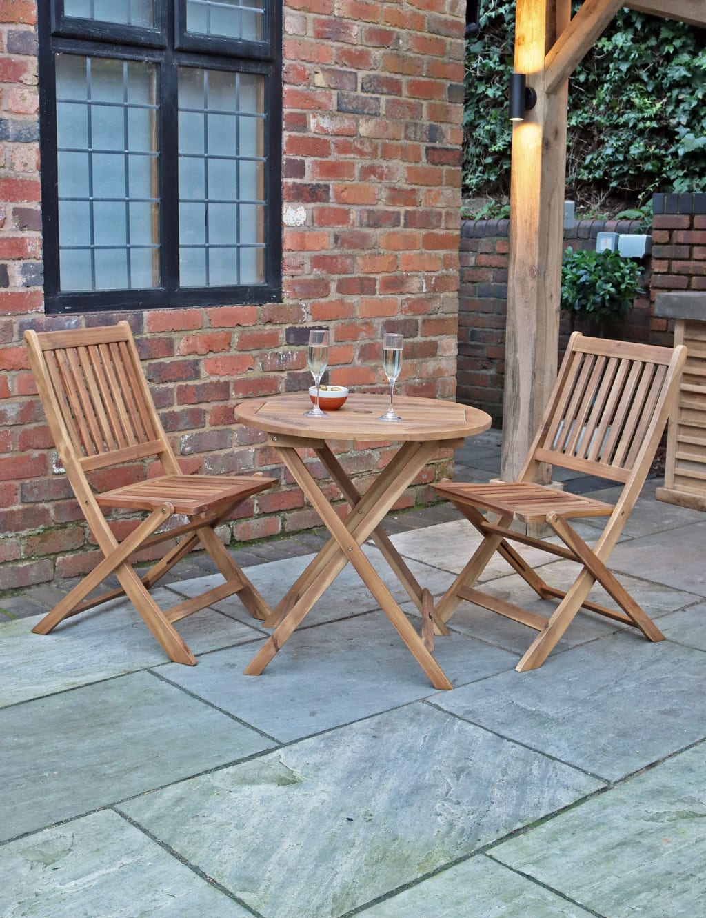 York Bistro Table & Chairs