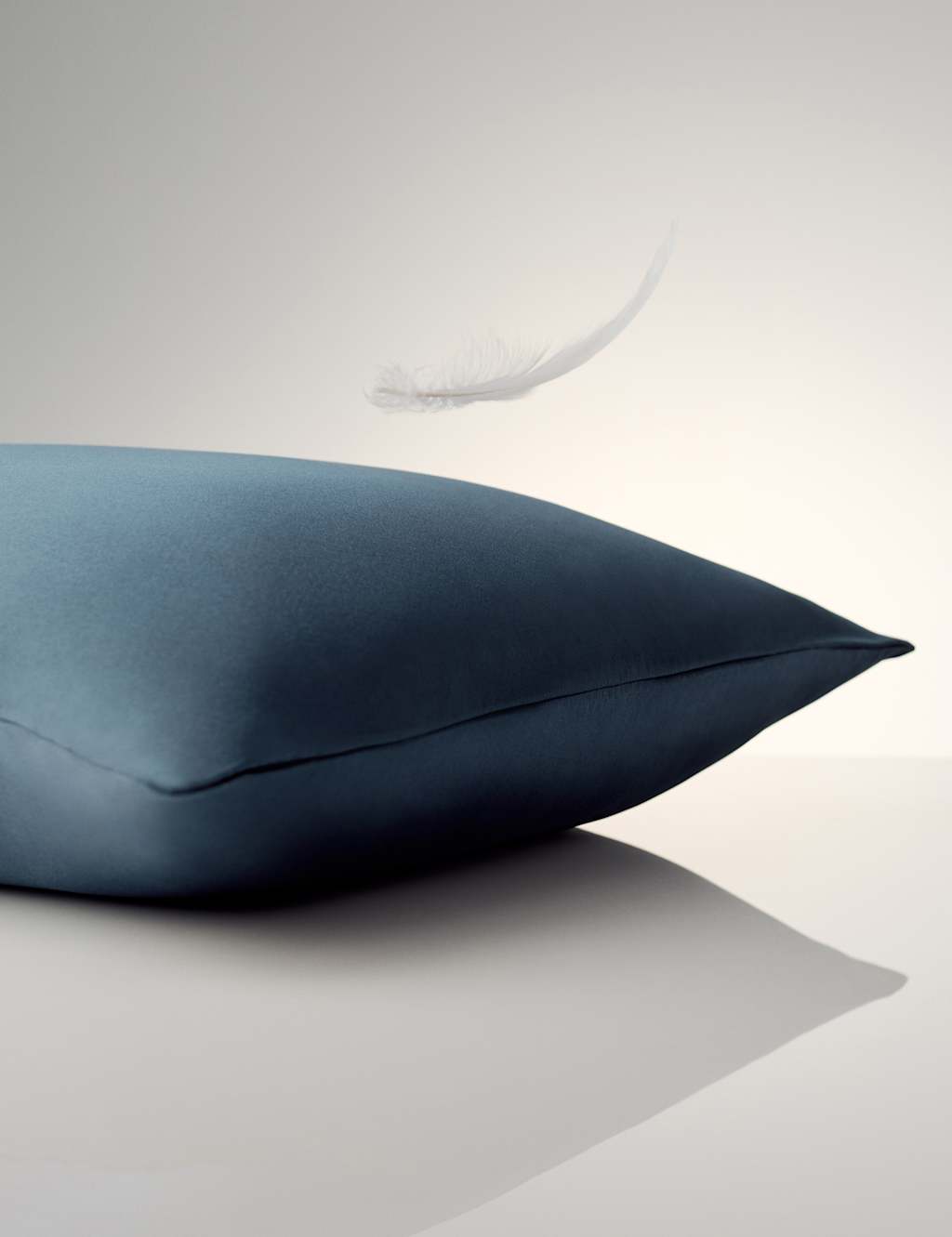 M&S Pure Mulberry Silk Pillowcase Navy