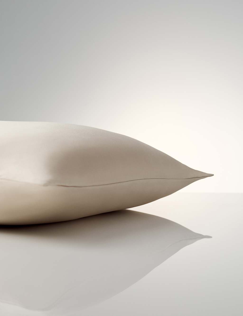 M&S Pure Mulberry Silk Pillowcase Mink