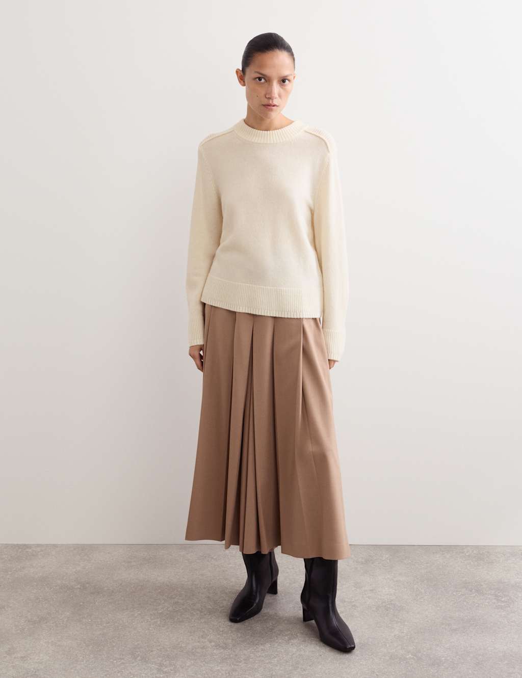 JAEGER Pure Lambswool Crew Neck Jumper Ivory