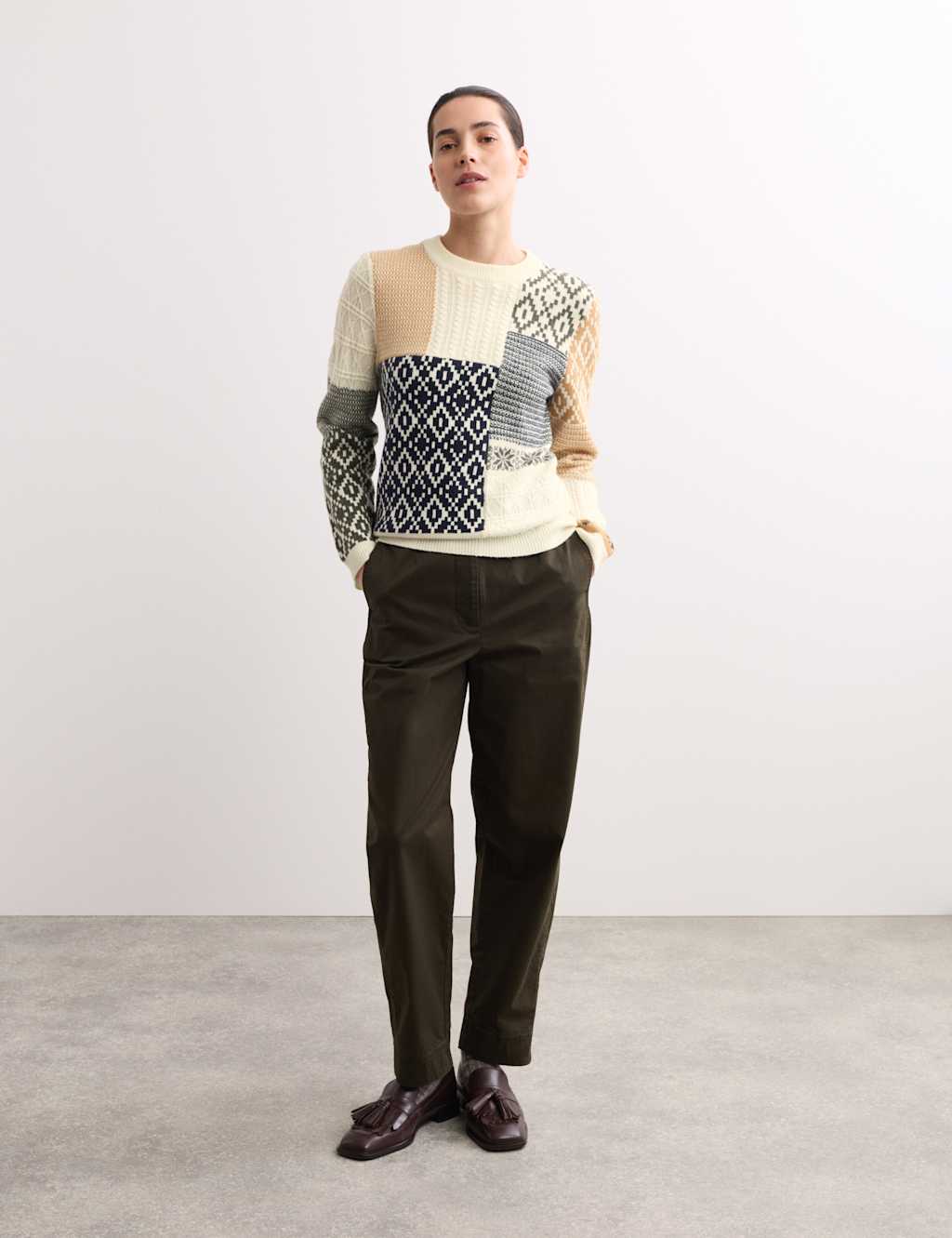 JAEGER Merino Wool Rich Cable Knit Jumper with Cashmere Ivory Mix