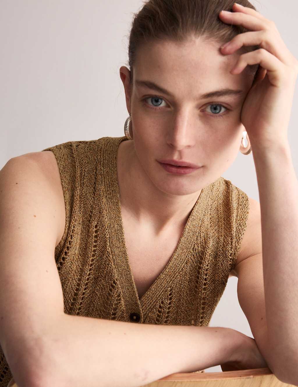 Linen Blend V-Neck Knitted Vest
