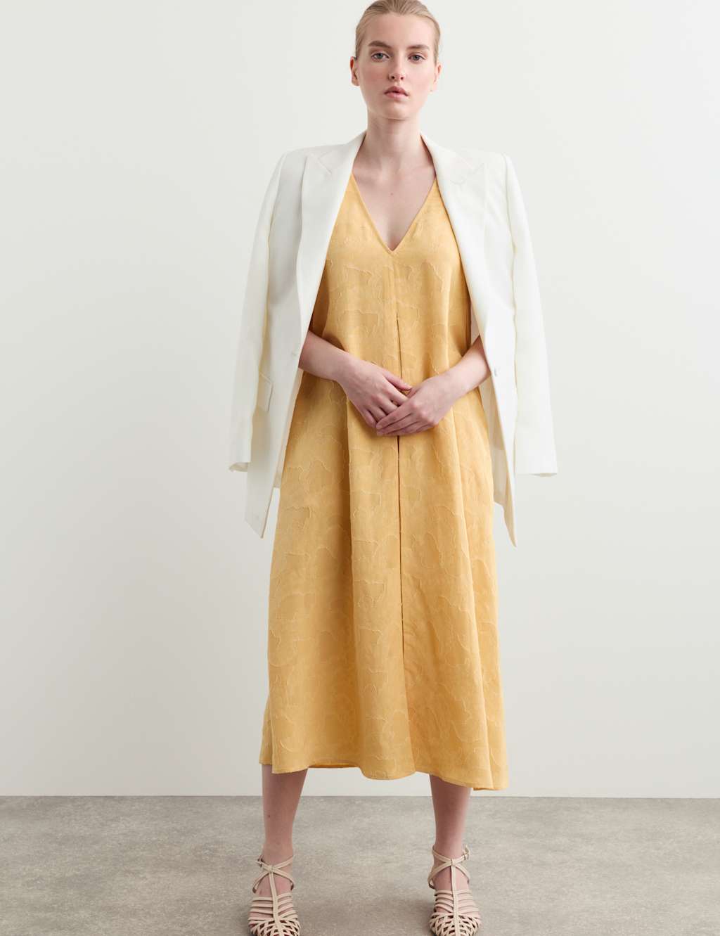 Jaeger Women's Floral Jacquard V-Neck Midi Dress - 20 - Yellow - By M&S