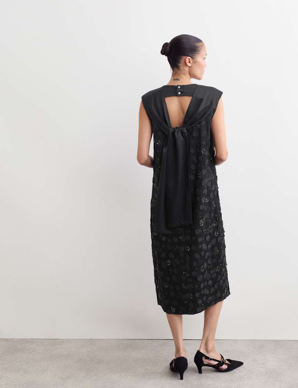 JAEGER Embellished Tie Detail Midi Column Dress Black