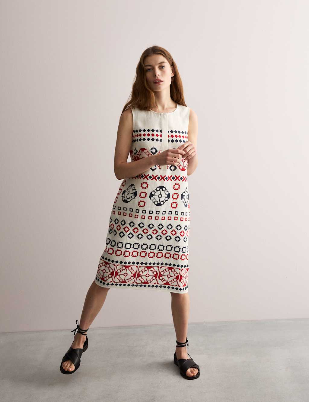 Pure Linen Geometric Knee Length Shift Dress