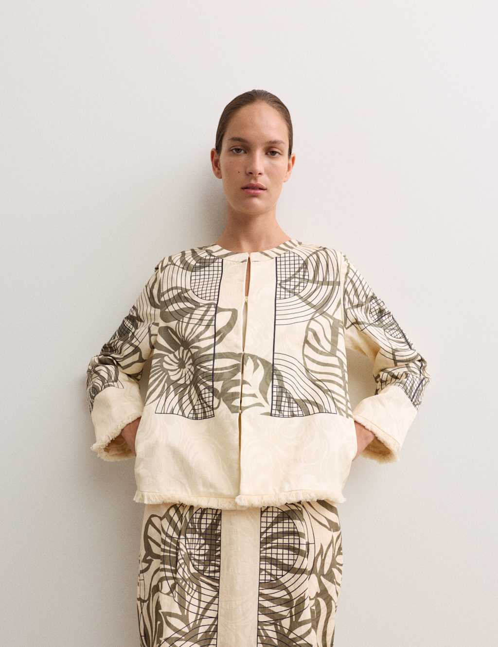 JAEGER Satin Jacquard Printed Cropped Jacket Ivory Mix