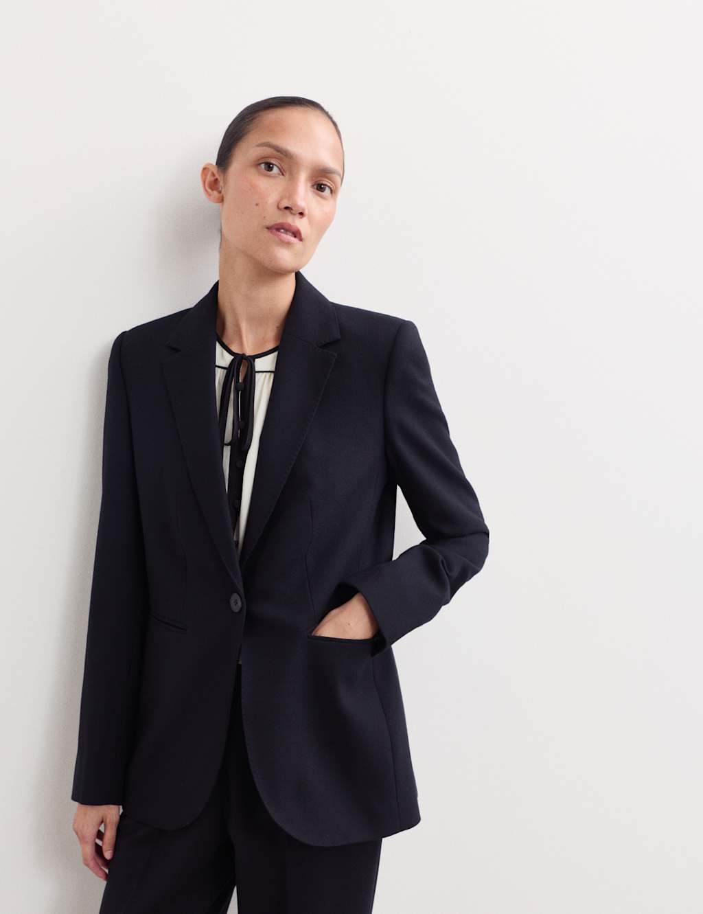 JAEGER Pure Wool Crepe Cigarette Trousers Black