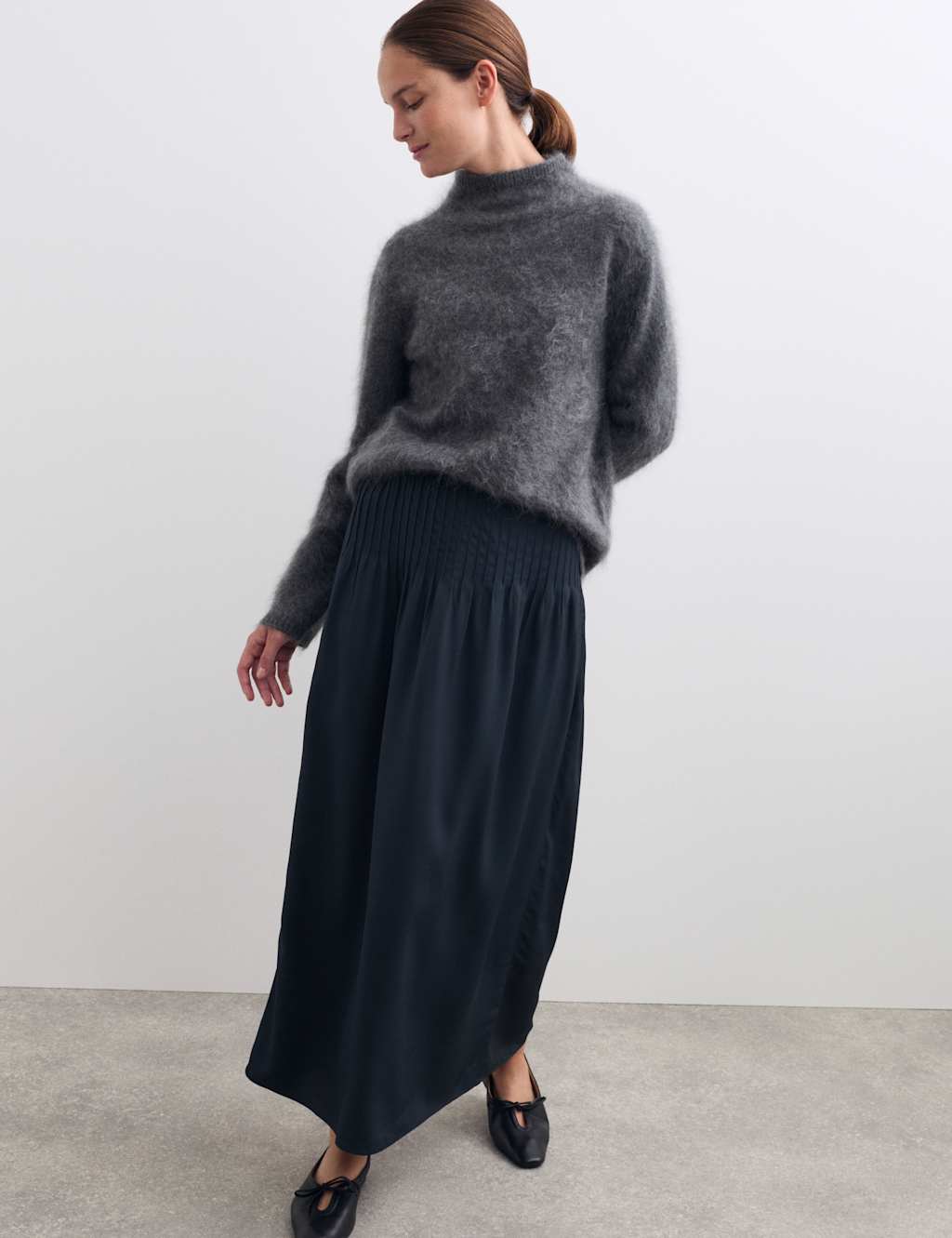 JAEGER Pintuck Cavalry Twill Elasticated Midi Skirt Navy