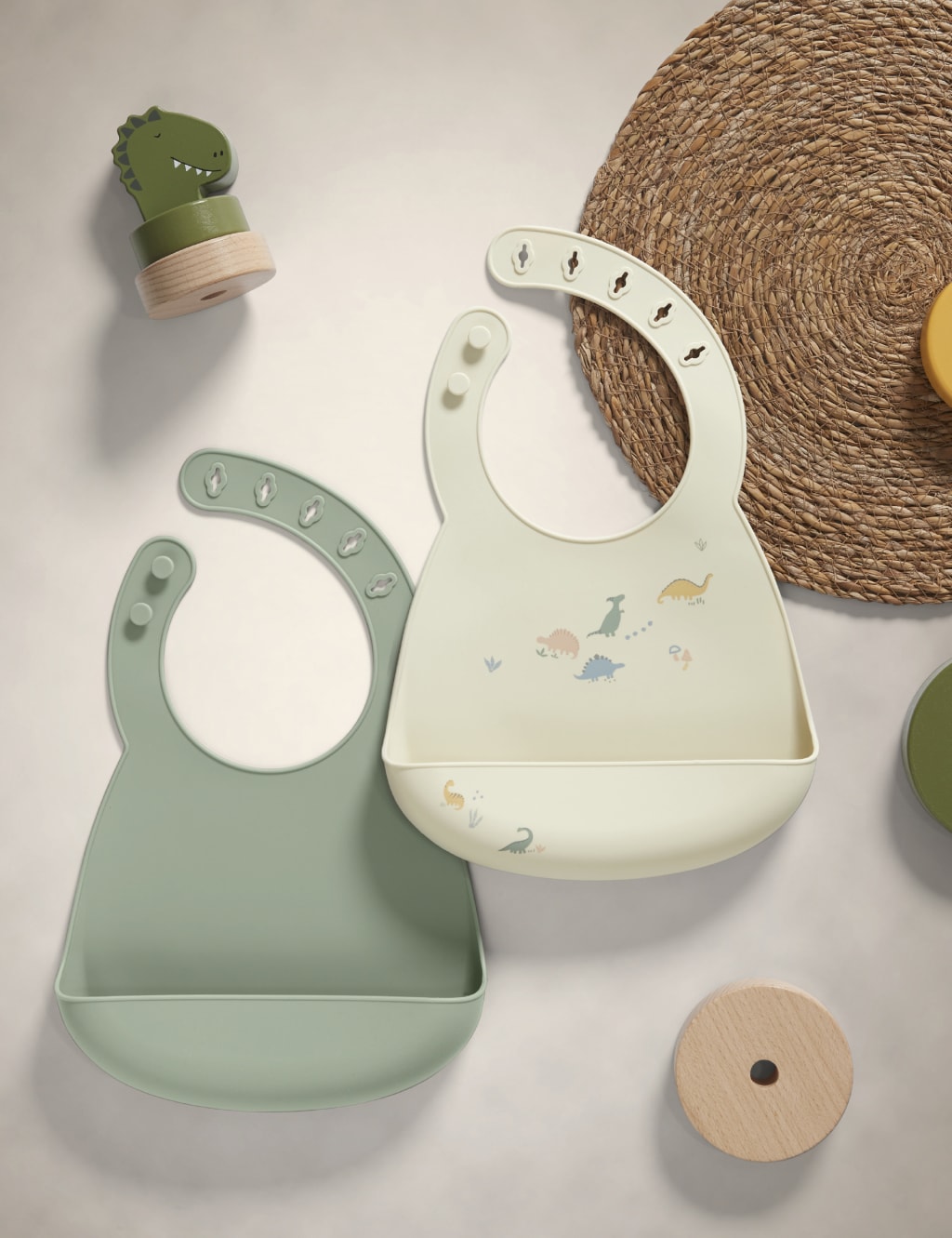2pk Plain & Dinosaur Dribble Bibs