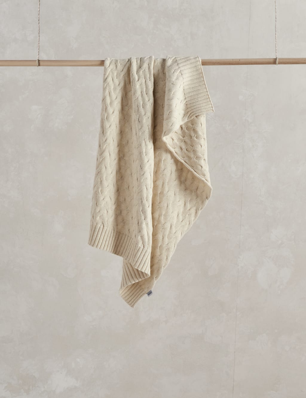 Pure Cotton Cable Knit Shawl