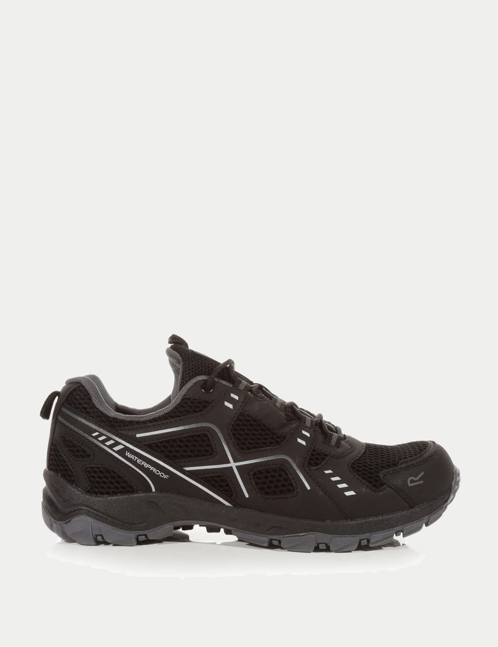 Regatta Men's Vendeavour Waterproof Walking Shoes - 9 - Black, Navy,Black