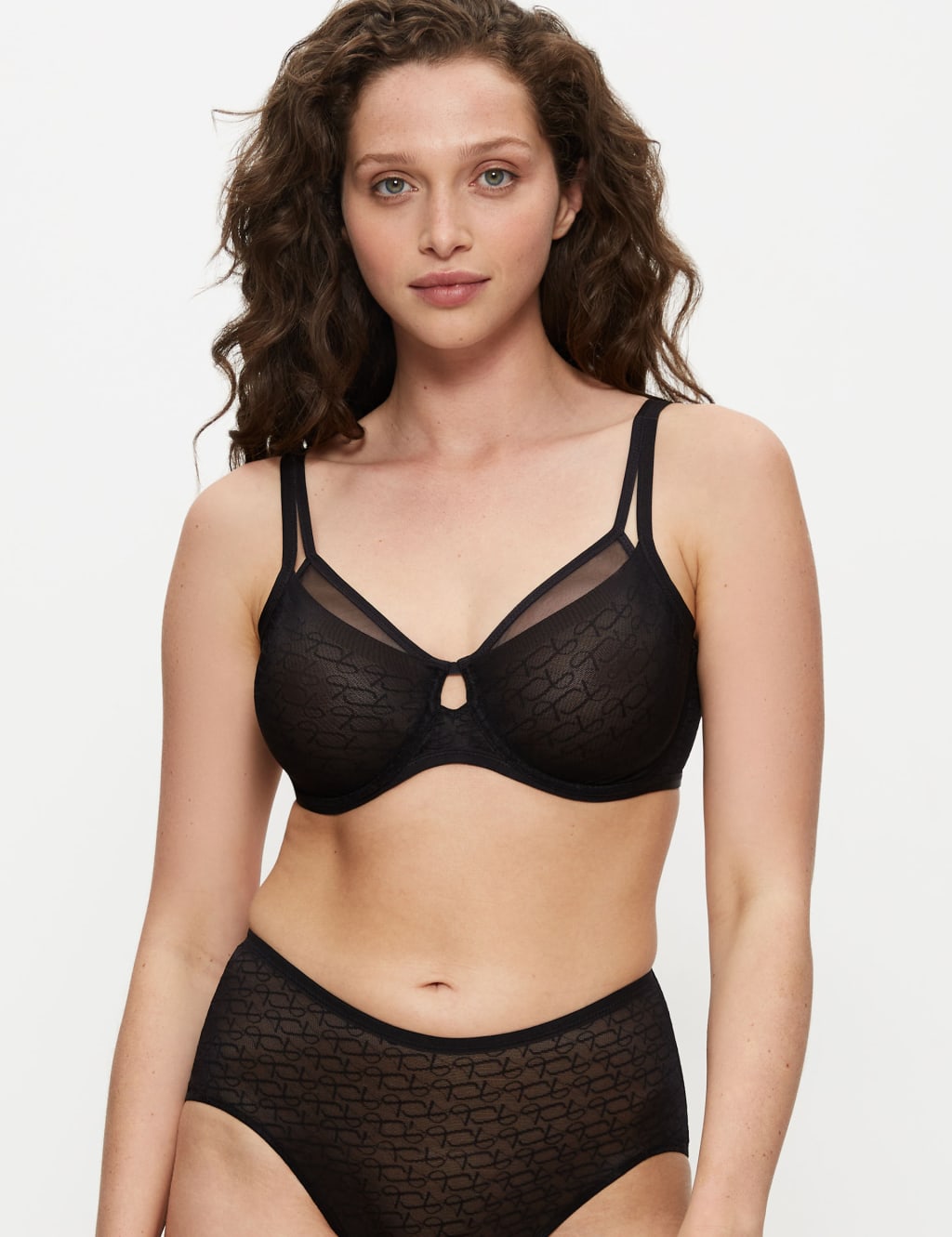 Signature Sheer Wired Minimiser Bra