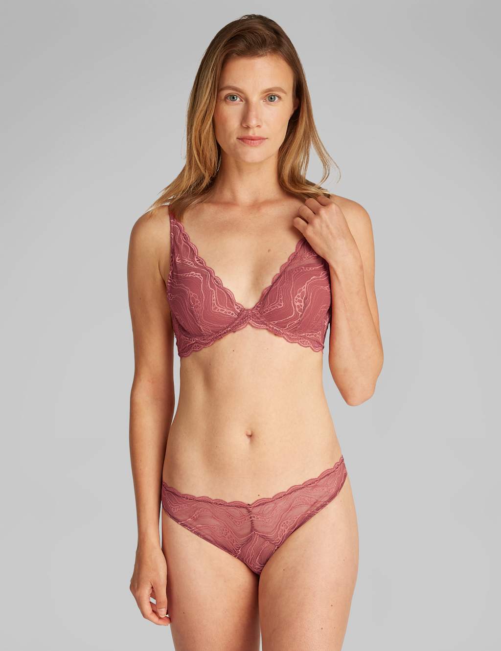 Instinct Lace Plunge T-Shirt Bra A-E