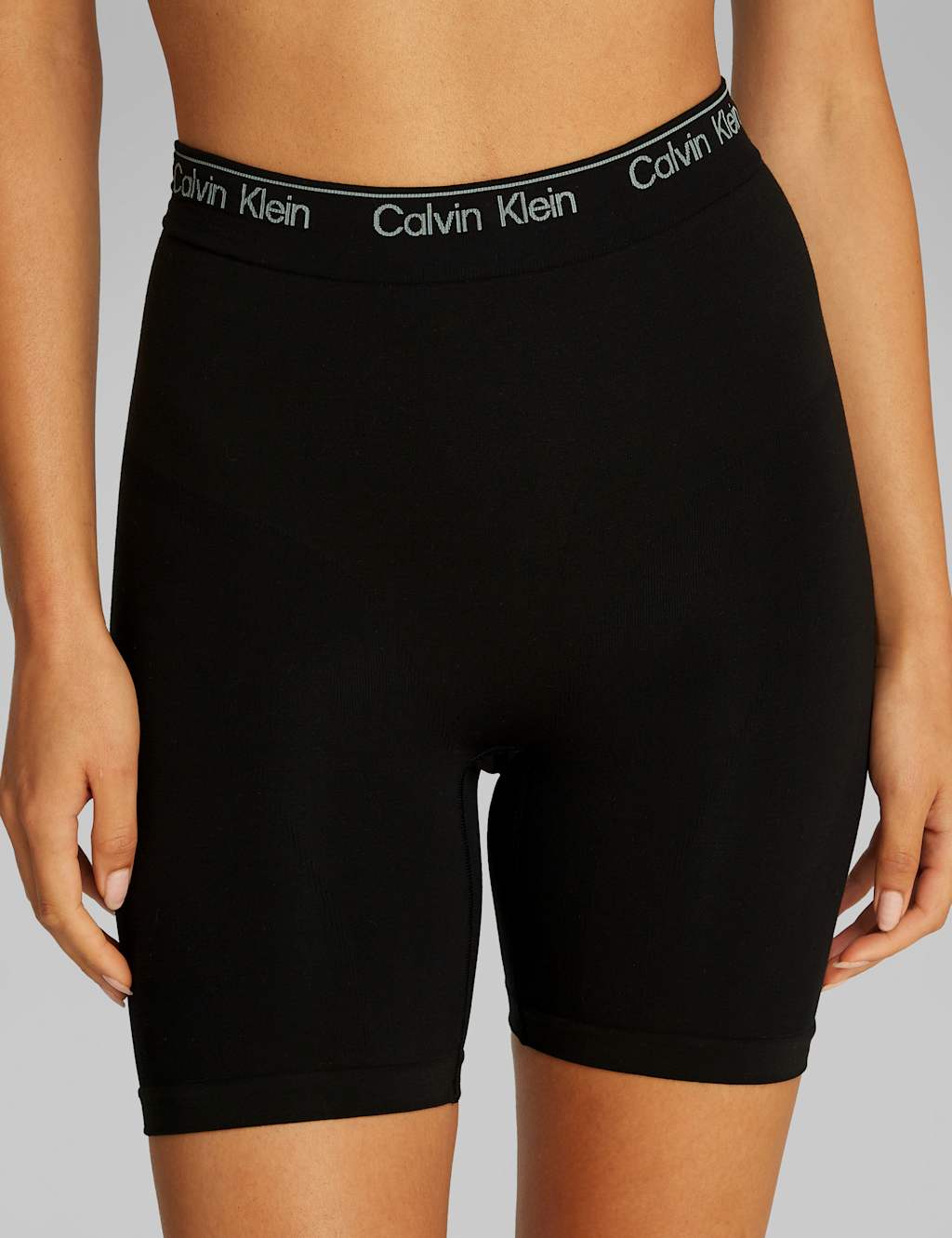 Medium Control Seamless Shaping Shorts