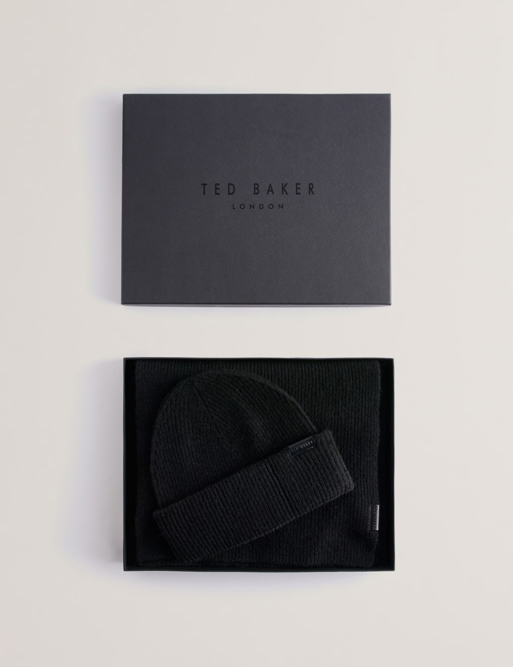 Ted Baker Men's Alliies Ribbed Hat and Scarf Gift Set - Black, Black