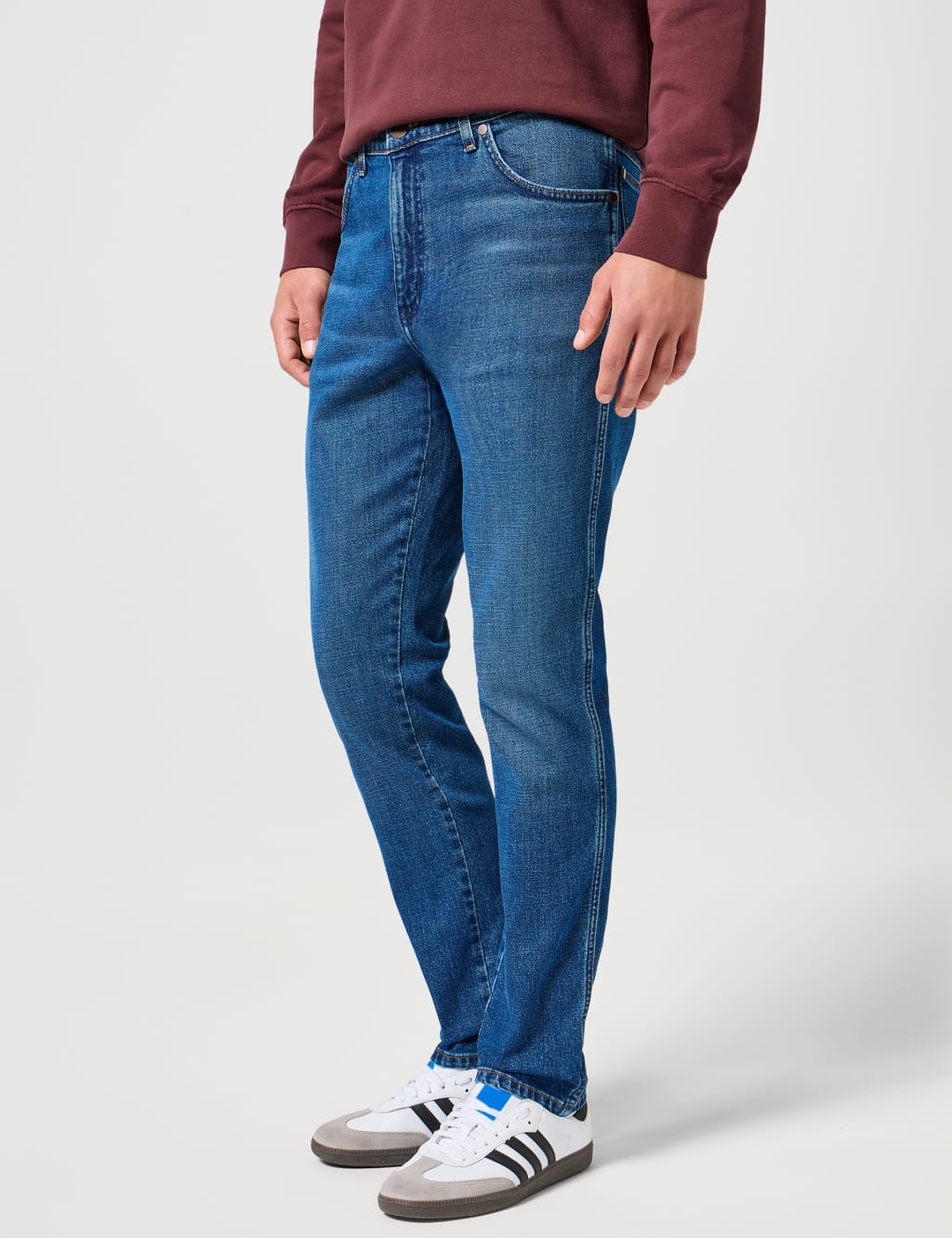 Tapered Fit Jeans