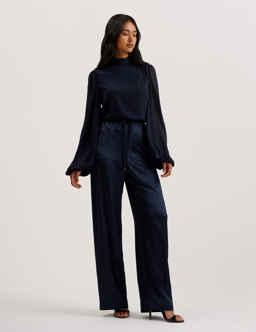 Umaibo Wide Leg Jogger