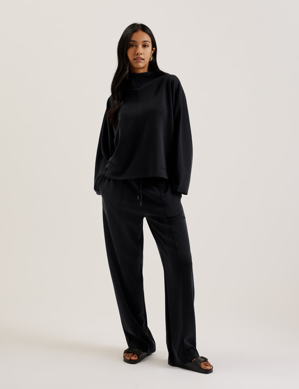 Funnel Neck Sweatshirt QT