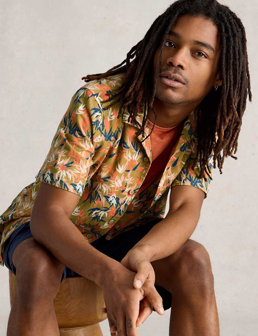 Regular Fit Linen Blend Floral Short Sleeve Shirt