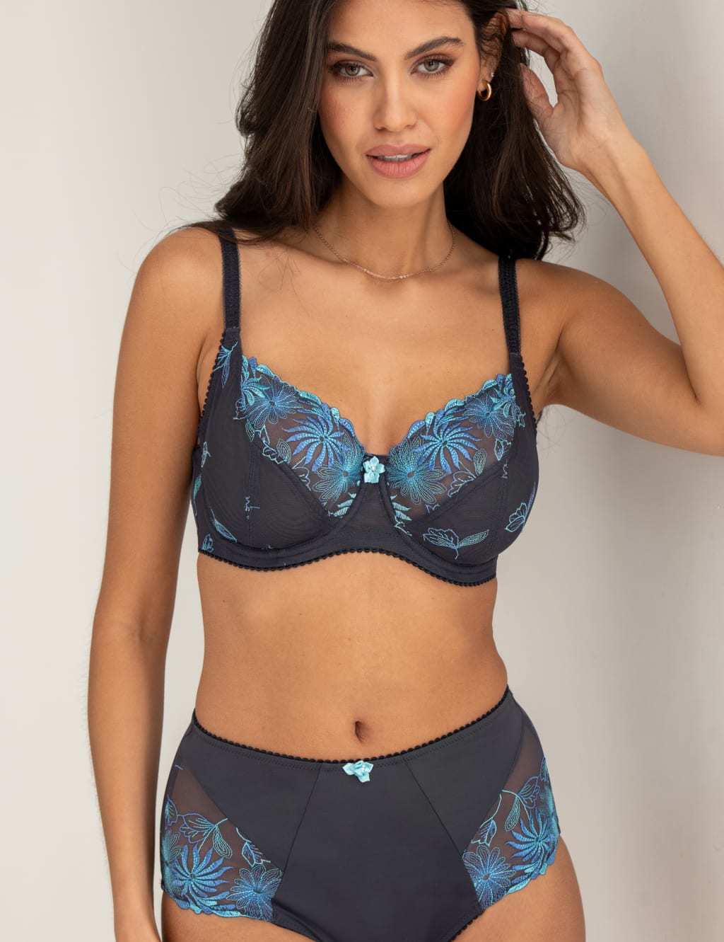 St Tropez Wired Full Cup Bra DD-J